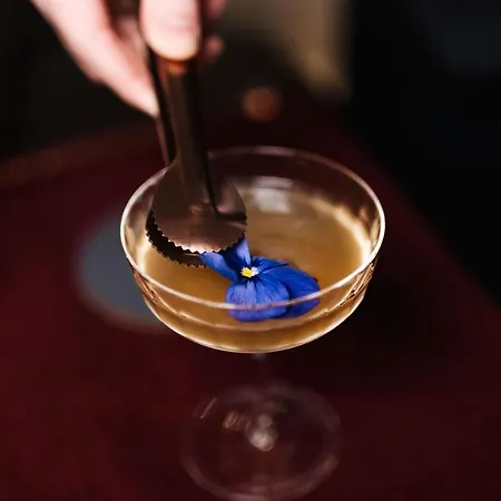 Le - Luxury Hideaway